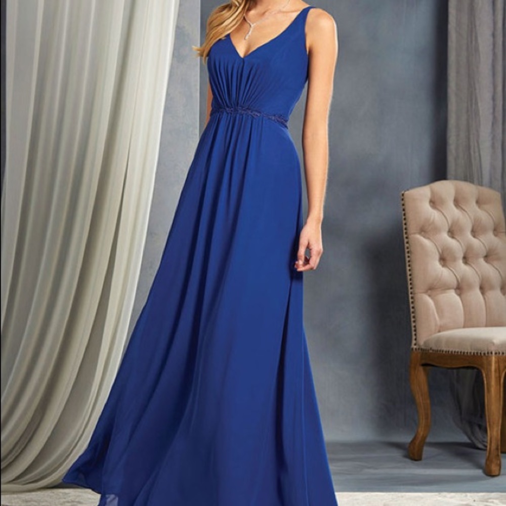 Never Worn: chiffon Alfred Angelo bridesmaid dress
